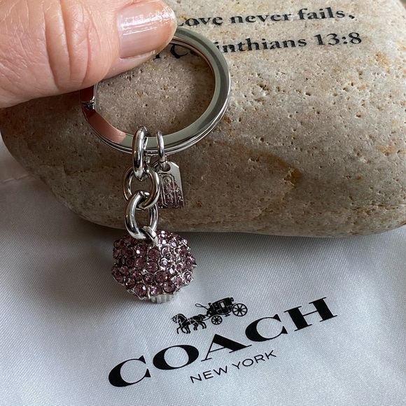 NEW COACH KEYCHAIN PURSE BAG CHARM CUPCAKE MUFFIN SWAROVSKI CRYSTAL RHINESTONE - Picture 2 of 8